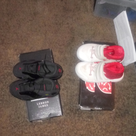 Shoes - Picture 5 of 6